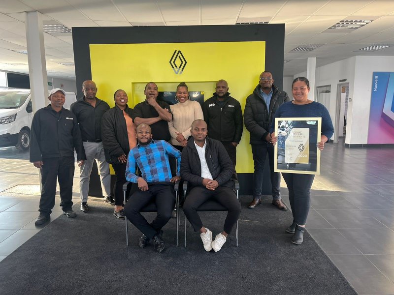 EC motor group named Renault SA's top micro dealership